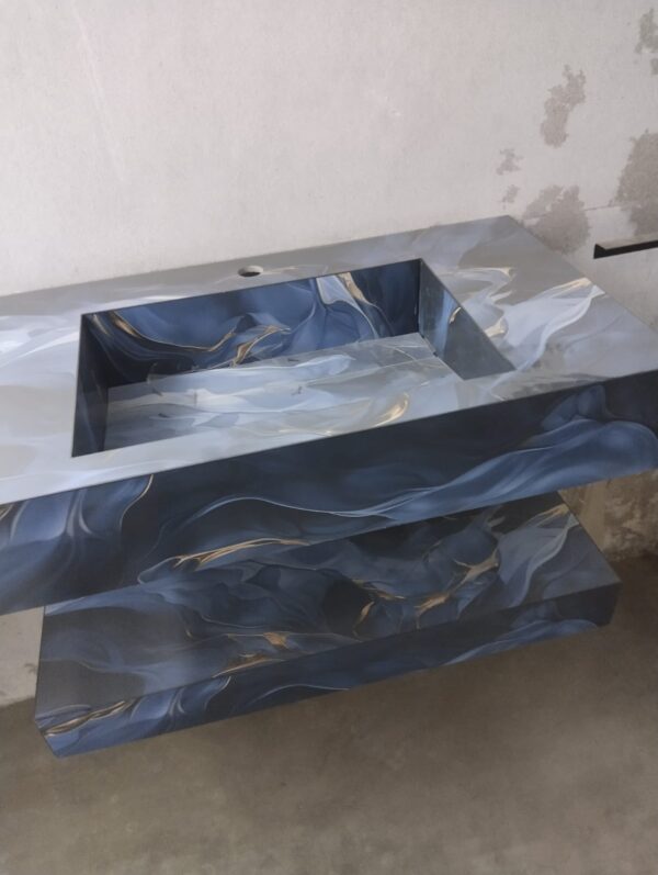 Vanities Lavish 3
