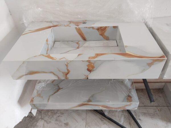 Vanities Lavish 6