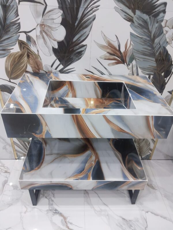 Vanities Lavish 10