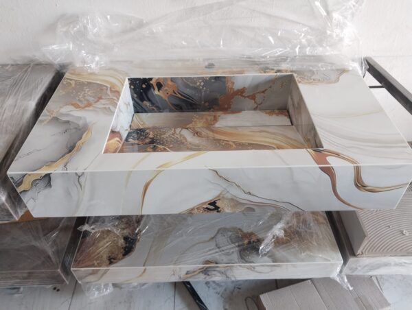 Vanities Lavish 19