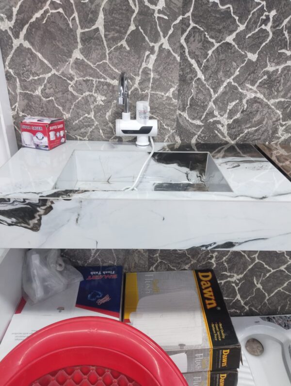 Vanities Lavish 22